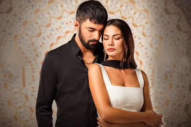 Casal da novela turca Meu Nome é Farah